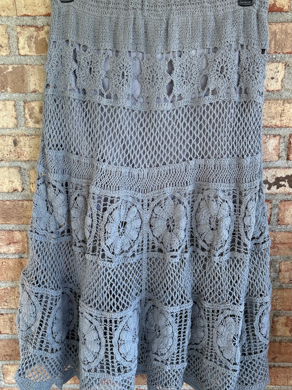 POL crocheted skirt in gray.  OS partially lined.  No flaws - Picture 3 of 12